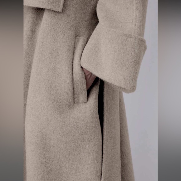 Silk Maison V Neck Scarf Wool Coat - Picture 6 of 6